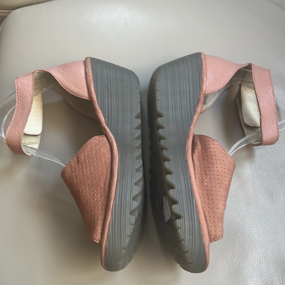 Fly London Yak Cupi mouse Rose Sandals sz 41 - Picture 5 of 11